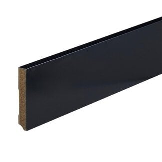 Zwart gelakte plint Strak RAL 9005 90x15x2400mm